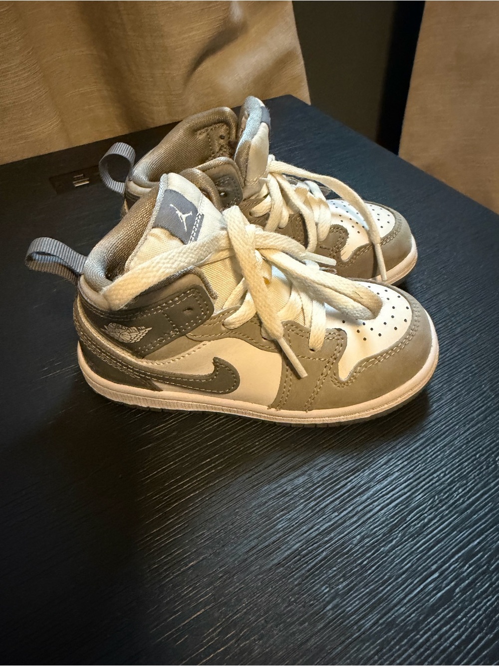 Jordan Kids High-Top Sneakers in White and Gray - Size 8k